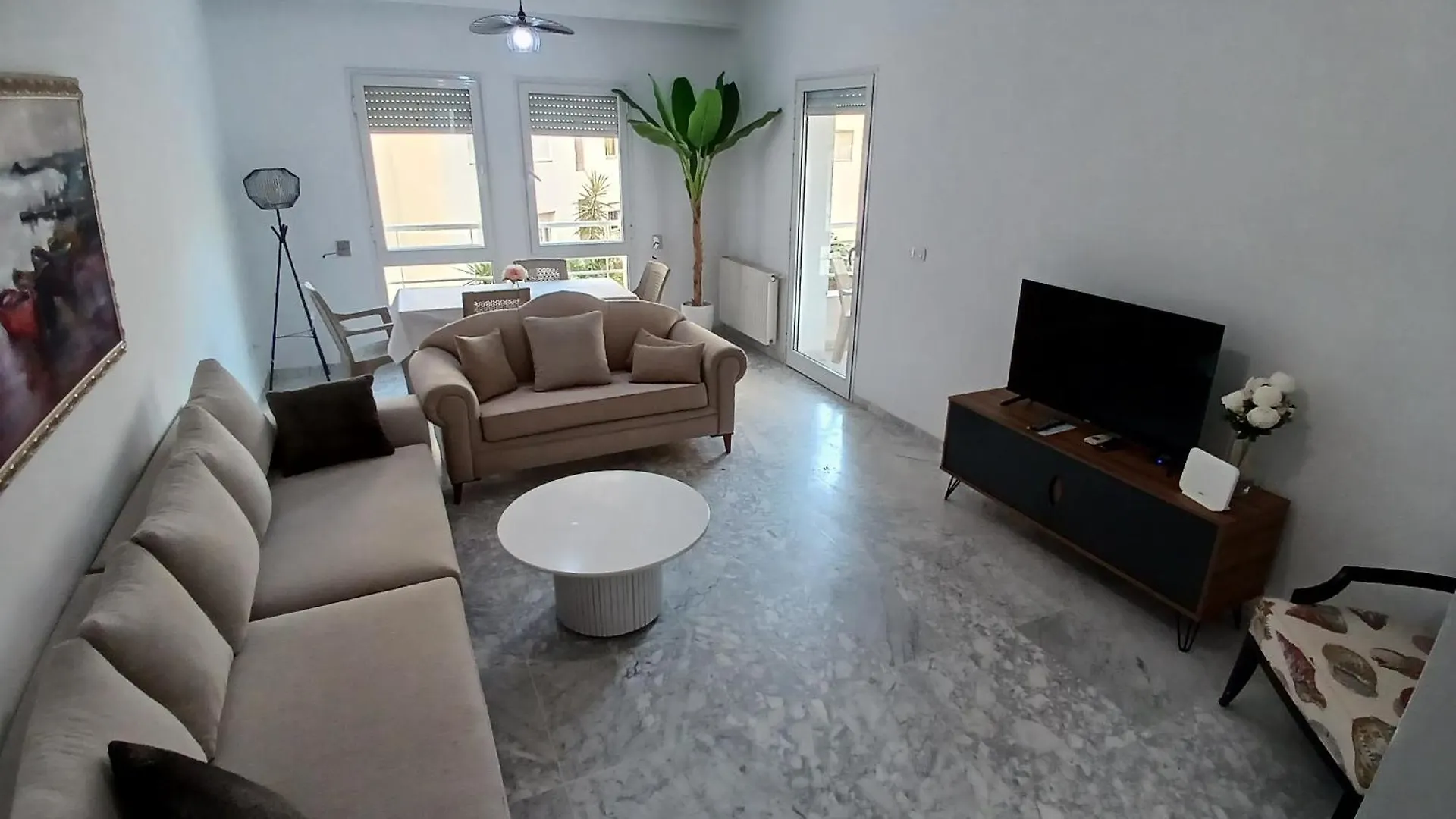 Quiet Inn Lac 2 With 3 Bedrooms Тунис